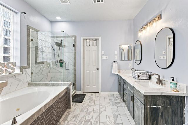 13507 Willow Heights Court, Houston, TX 77059