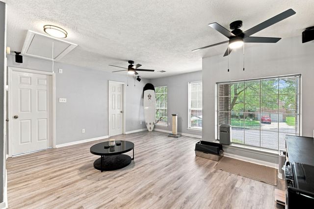 13507 Willow Heights Court, Houston, TX 77059