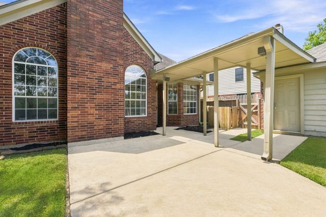 13507 Willow Heights Court, Houston, TX 77059