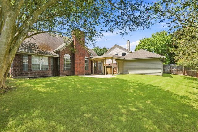 13507 Willow Heights Court, Houston, TX 77059