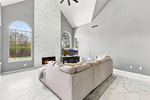 13507 Willow Heights Court, Houston, TX 77059