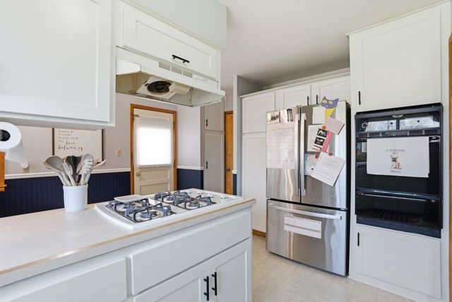 503 Charles Ave, Mulvane, KS 67110