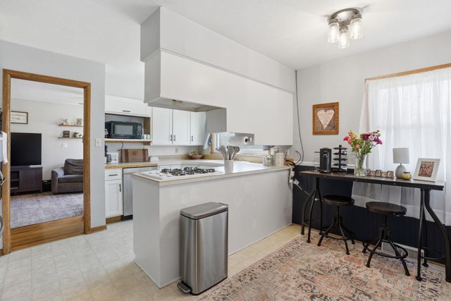 503 Charles Ave, Mulvane, KS 67110