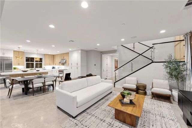179 Somera, Irvine, CA 92602