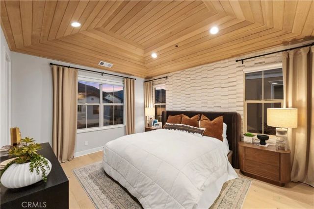 179 Somera, Irvine, CA 92602