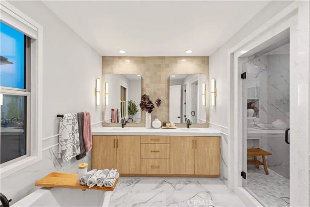 179 Somera, Irvine, CA 92602