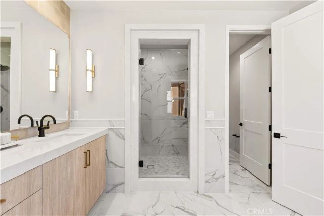 179 Somera, Irvine, CA 92602
