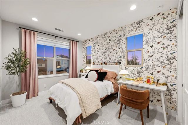 179 Somera, Irvine, CA 92602