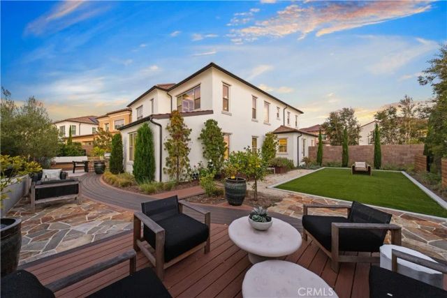 179 Somera, Irvine, CA 92602