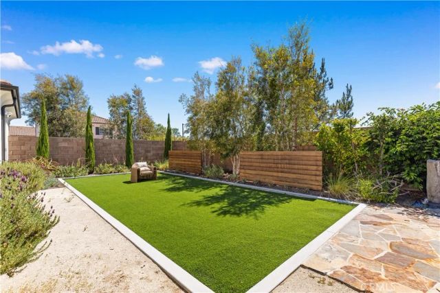 179 Somera, Irvine, CA 92602