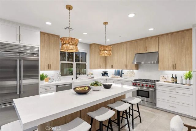 179 Somera, Irvine, CA 92602