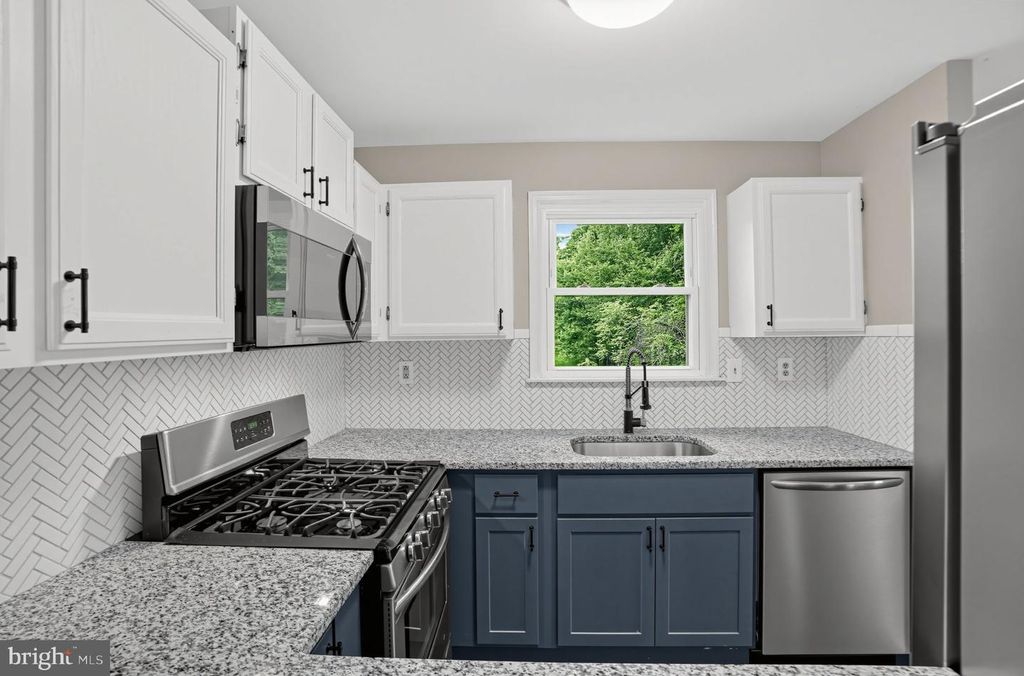 359 NORRIS HALL LN, WEST NORRITON TWP, PA 19403 — photo 5