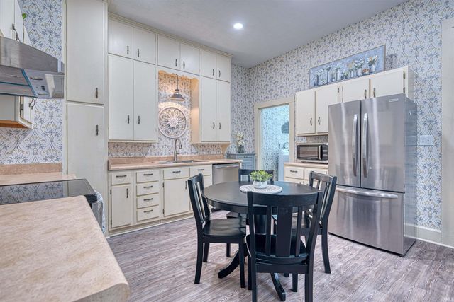 1502 Hollywood Avenue, Evansville, IN 47712