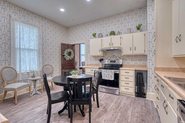 1502 Hollywood Avenue, Evansville, IN 47712