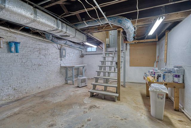 1502 Hollywood Avenue, Evansville, IN 47712