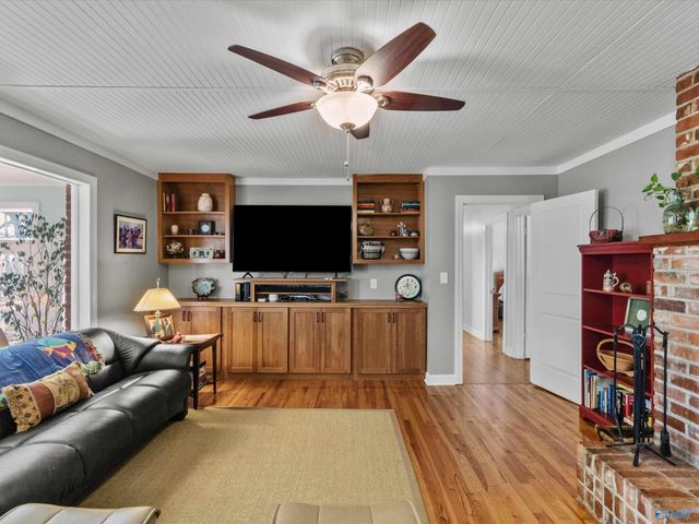 2314 Meadowbrook Road SE, Decatur, AL 35601