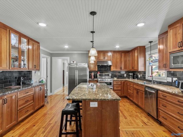 2314 Meadowbrook Road SE, Decatur, AL 35601