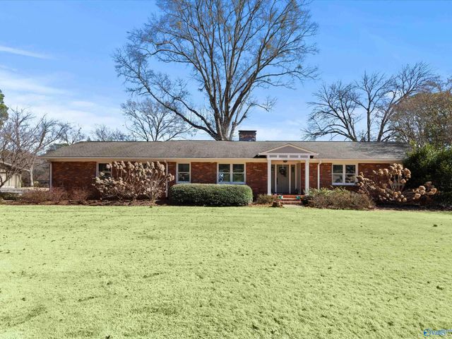 2314 Meadowbrook Road SE, Decatur, AL 35601