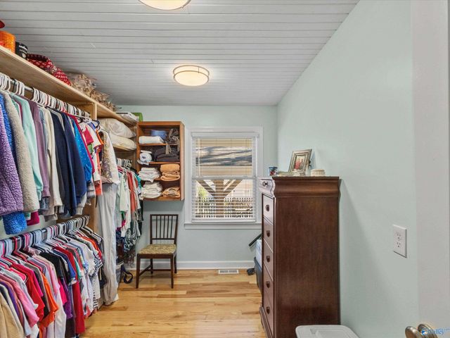 2314 Meadowbrook Road SE, Decatur, AL 35601