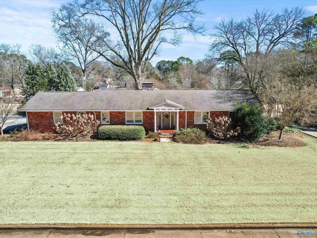 2314 Meadowbrook Road SE, Decatur, AL 35601
