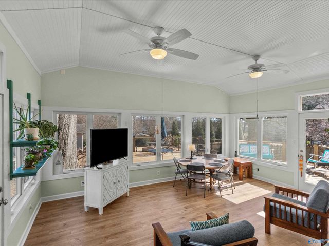 2314 Meadowbrook Road SE, Decatur, AL 35601