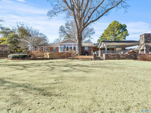 2314 Meadowbrook Road SE, Decatur, AL 35601