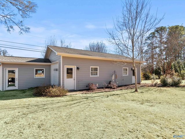 2314 Meadowbrook Road SE, Decatur, AL 35601