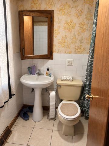 2903 GABRIEL Avenue, Zion, IL 60099