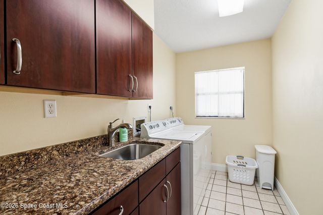 1088 Fairlawn Drive, Rockledge, FL 32955