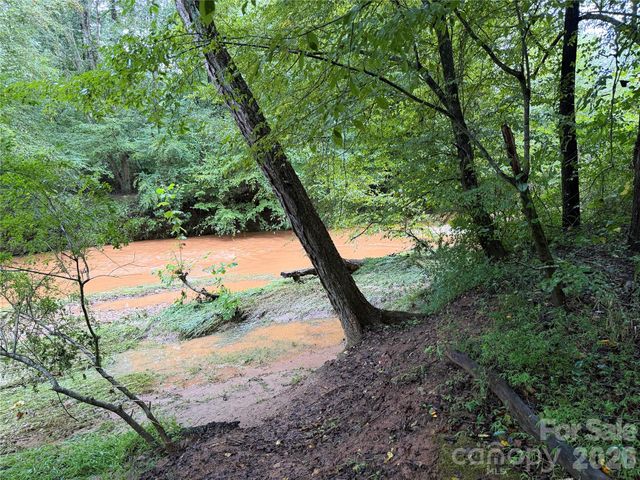 3865 Hickory Highway, Statesville, NC 28677