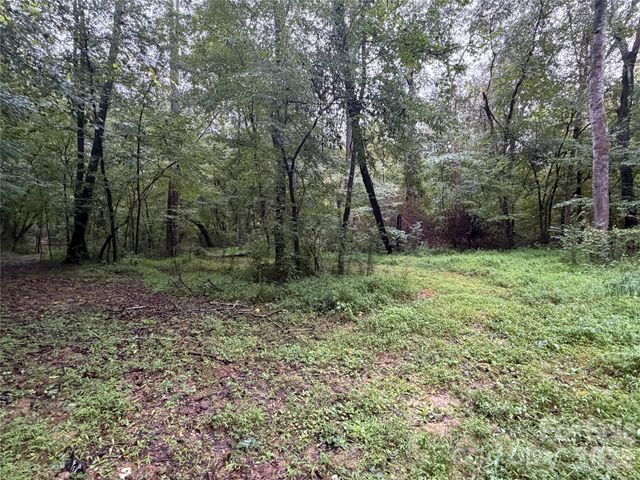 3865 Hickory Highway, Statesville, NC 28677