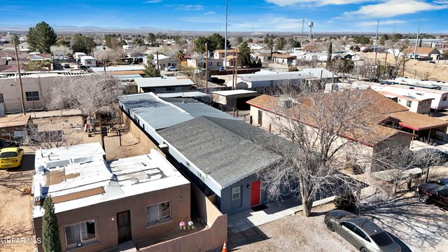 218 NW I Avenue ABCD, Fabens, TX 79838