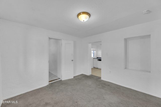 218 NW I Avenue ABCD, Fabens, TX 79838