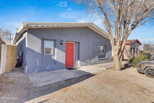 218 NW I Avenue ABCD, Fabens, TX 79838