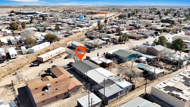 218 NW I Avenue ABCD, Fabens, TX 79838