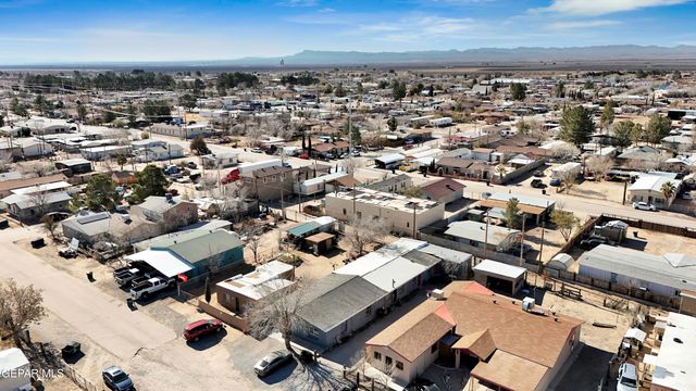 218 NW I Avenue ABCD, Fabens, TX 79838