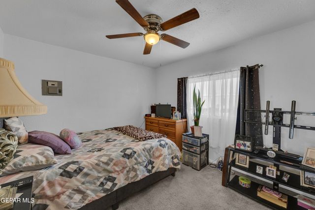 218 NW I Avenue ABCD, Fabens, TX 79838