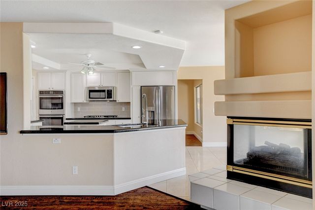 2707 Mallard Landing Avenue, Henderson, NV 89074