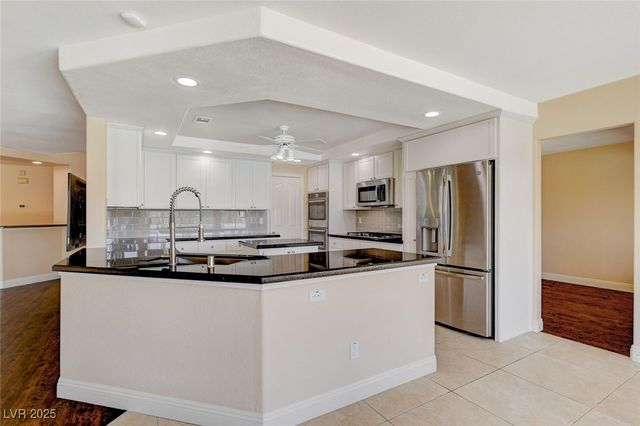 2707 Mallard Landing Avenue, Henderson, NV 89074