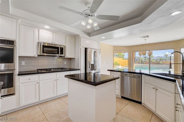 2707 Mallard Landing Avenue, Henderson, NV 89074