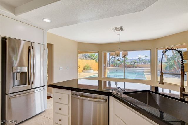 2707 Mallard Landing Avenue, Henderson, NV 89074