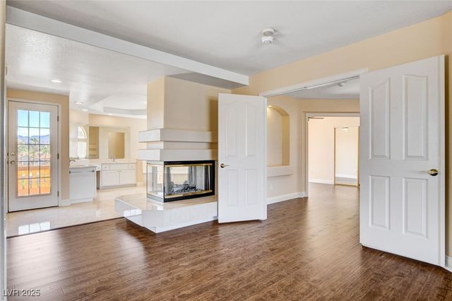 2707 Mallard Landing Avenue, Henderson, NV 89074