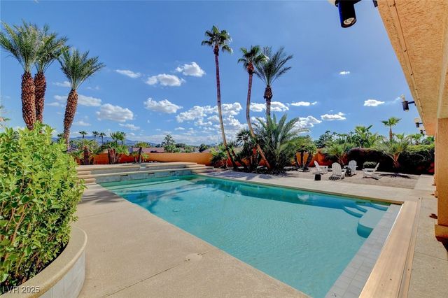 2707 Mallard Landing Avenue, Henderson, NV 89074