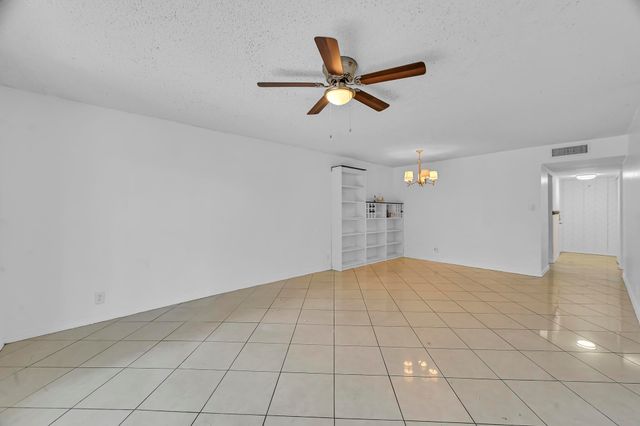 134 S Cypress Road 425, Pompano Beach, FL 33060