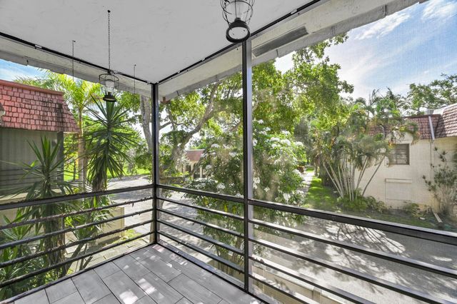 134 S Cypress Road 425, Pompano Beach, FL 33060