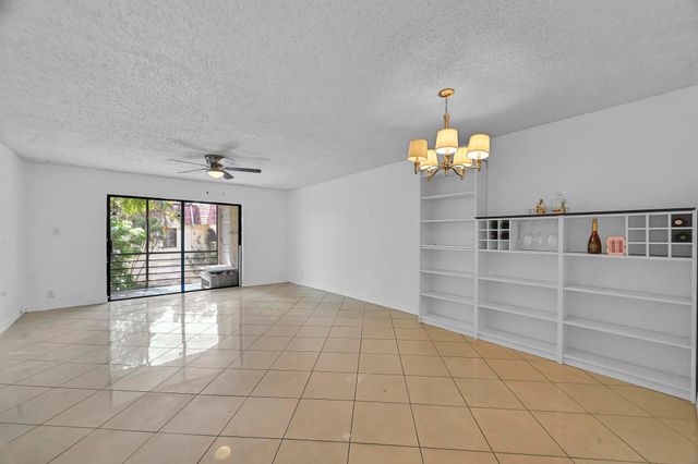 134 S Cypress Road 425, Pompano Beach, FL 33060
