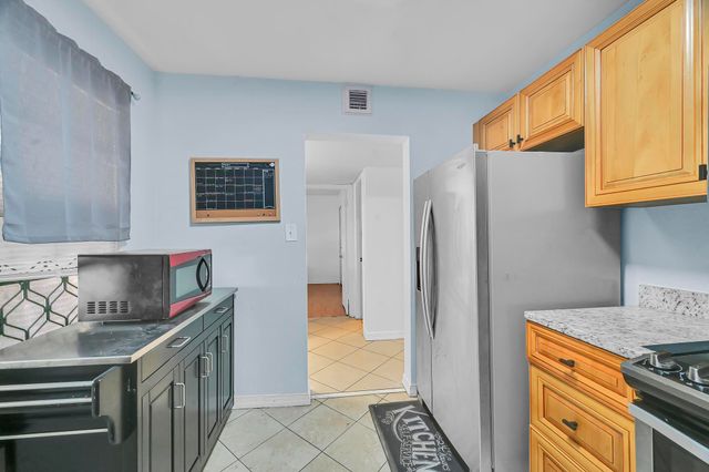 134 S Cypress Road 425, Pompano Beach, FL 33060