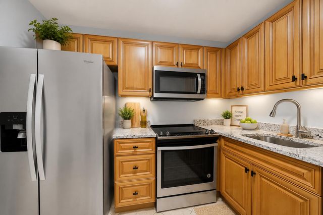 134 S Cypress Road 425, Pompano Beach, FL 33060