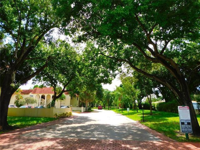134 S Cypress Road 425, Pompano Beach, FL 33060