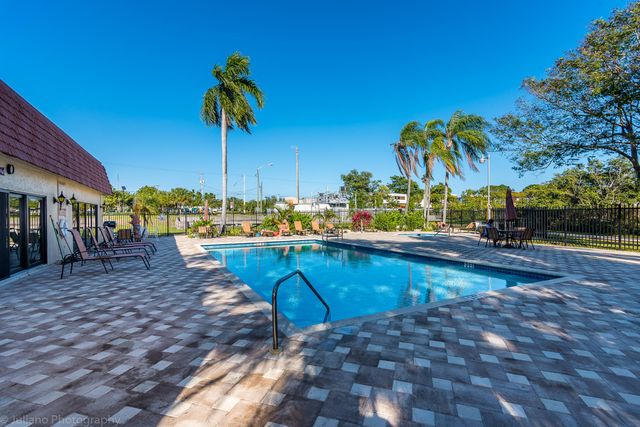134 S Cypress Road 425, Pompano Beach, FL 33060